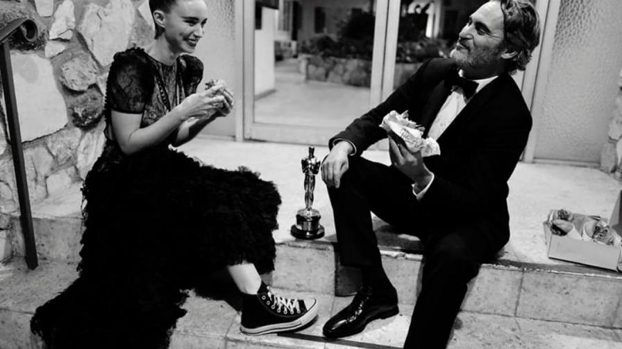 Lo primero que hizo Joaquín Phoenix luego de ganar el Oscar Lo primero que hizo Joaquín Phoenix luego de ganar el Oscar