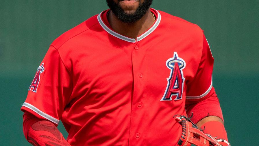 Adell error 4 bases; Canseco, jonrón Adell error 4 bases; Canseco, jonrón