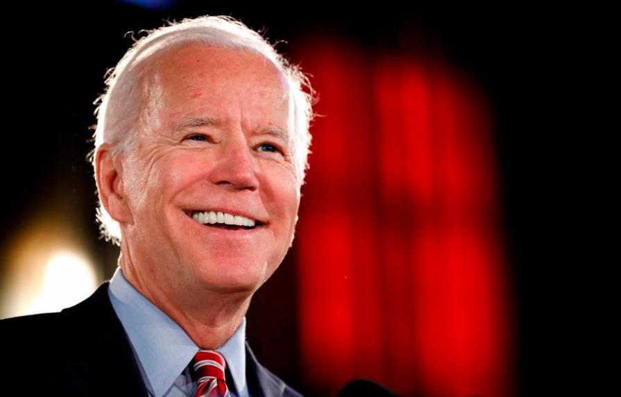 Joe Biden se reunirá el lunes con la familia de George Floyd