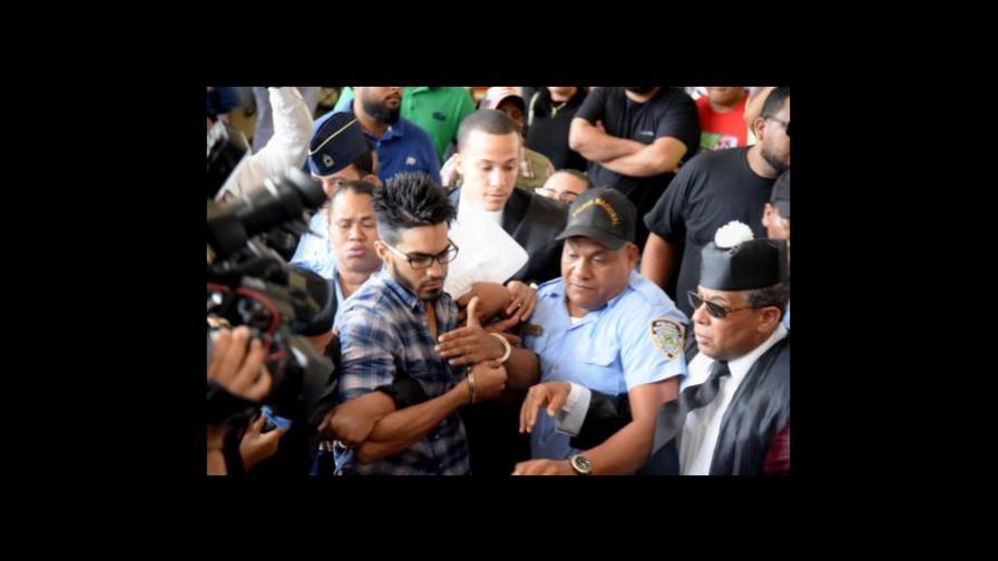 Aplazan juicio contra hijo de un empresario asesinado