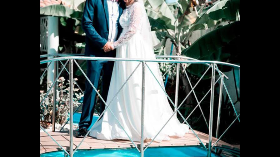 Buenas personas que realizaban actividades cristianas, los esposos asesinados por policías