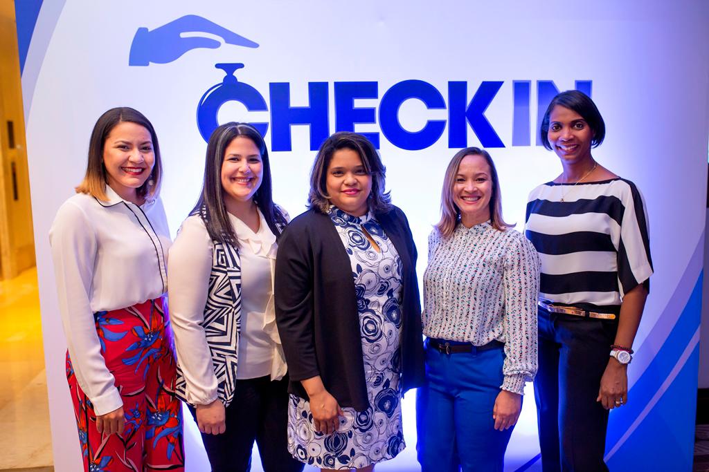 Johanna Rodríguez, Katiuska Díaz, Elizabeth Sandoval, Irma Viñas y Cynthia Delgado.