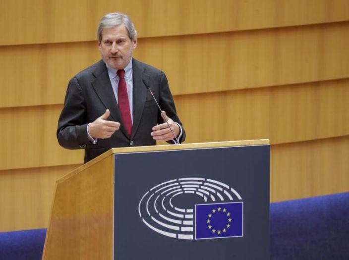 Bruselas insta a los países a aprobar la decisión para financiar el fondo poscovid