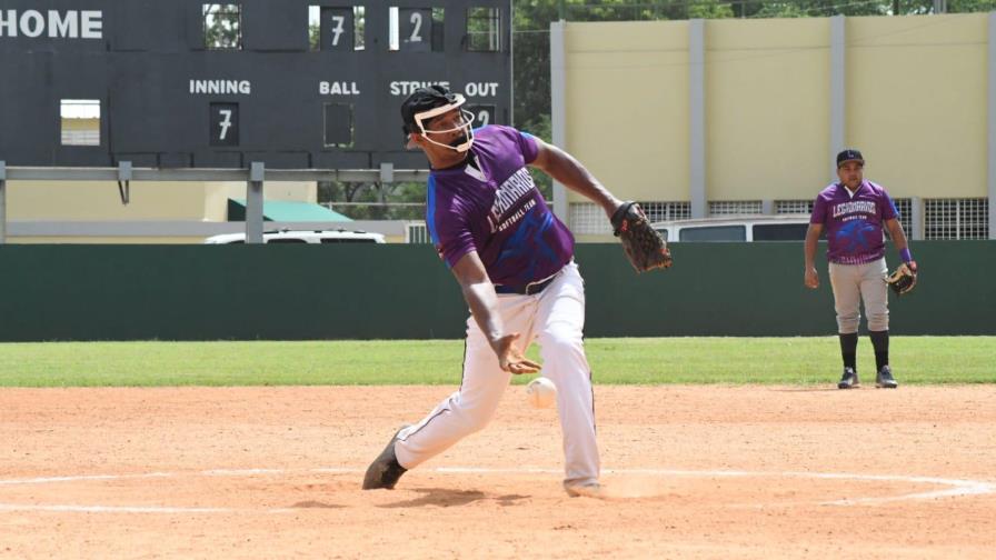 Legionarios ganan dos a Espartanos en softbol de oficiales académicos