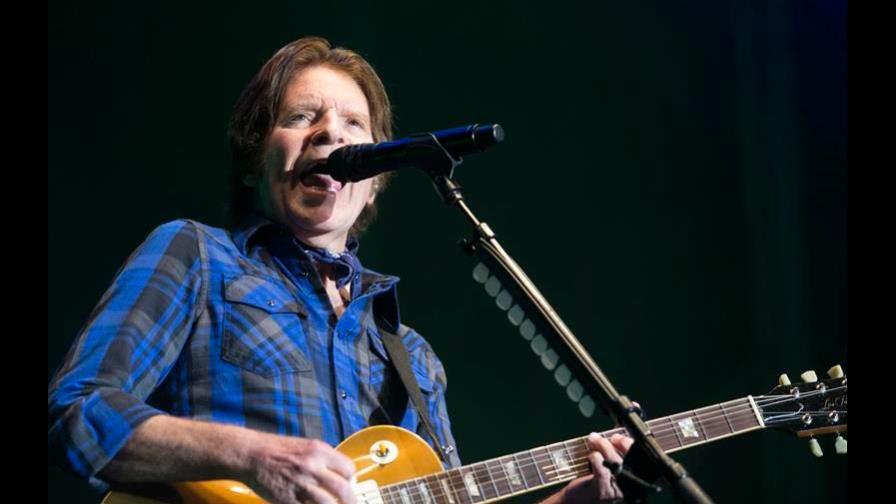 John Fogerty despide a Trump con el góspel de “Weeping in the Promised Land”