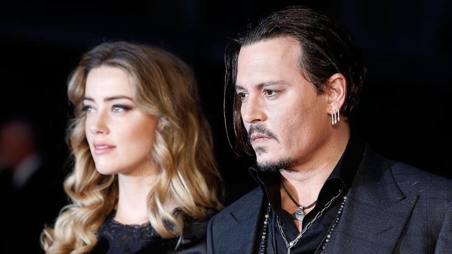 Johnny Depp niega haber abofeteado a su exesposa por reírse de su tatuaje