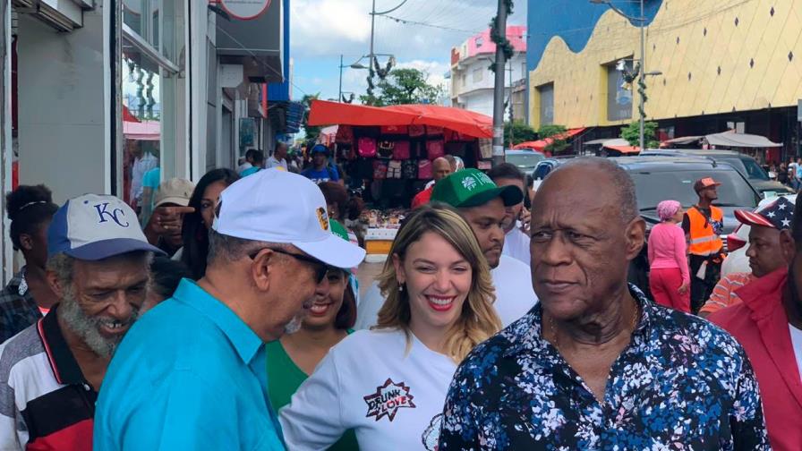 Johnny Ventura propone asistencia especial en el mercado de la Duarte