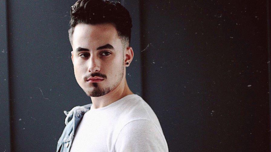 Cantante de origen dominicano Johnny Sky revela que es homosexual: me siento libre