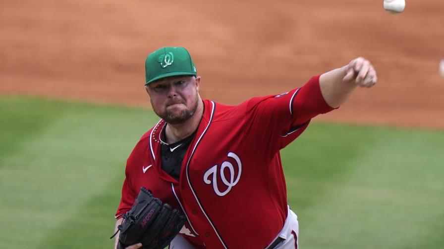 Jon Lester lanza dos entradas, regresa de una cirugía