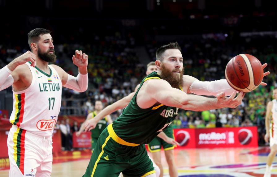 La FIBA suspende a los tres árbitros que trabajaron en el partido Lituania vs Francia
