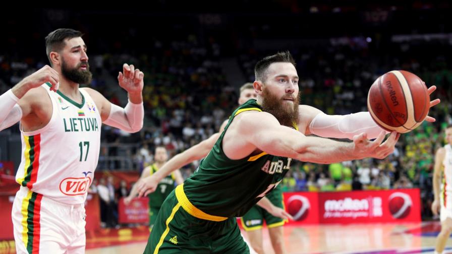 La FIBA suspende a los tres árbitros que trabajaron en el partido Lituania vs Francia