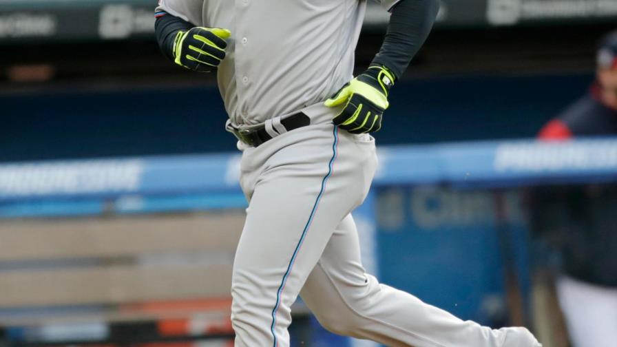 Con jonrón de Jorge Alfaro, Marlins vencen 3x1 a Indios