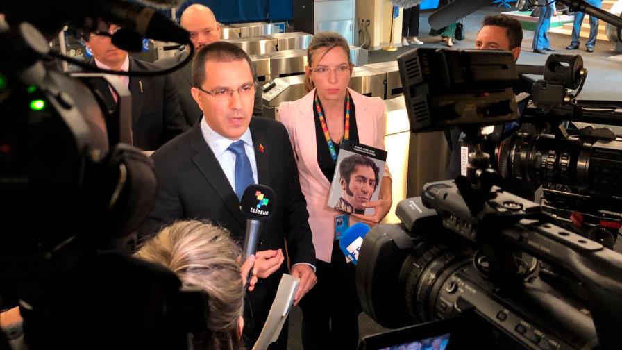 Venezuela califica Almagro como “sicario” y dice a la OEA “le sobran expertos en golpes de Estado”