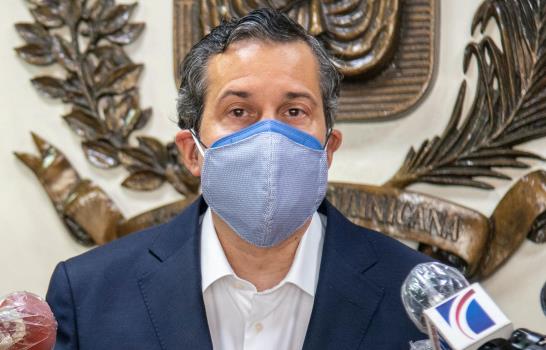JCE atestada con denuncias de partidos postulan los tres principales candidatos JCE atestada con denuncias de partidos postulan los tres principales candidatos