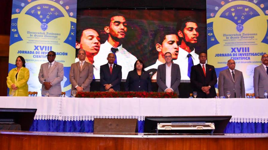Rectora UASD resalta 117 proyectos de investigación que desarrollan en la academia Rectora UASD resalta 117 proyectos de investigación que desarrollan en la academia