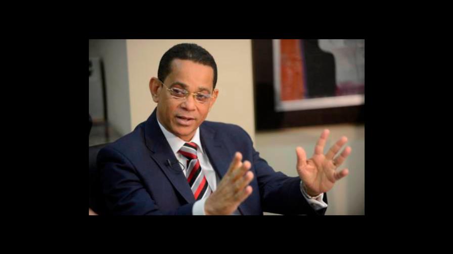 Senador Vargas pide al presidente Danilo comprar 12 millones libras de pollos a productores del país 