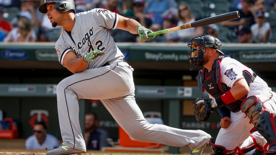 Abreu firma contrato por 16 millones de dólares y un año con Medias Blancas