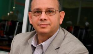 José Acosta: "Hipólito Mejía es un excelente personaje de novela"