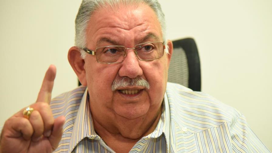 Operan al exalcalde de Santiago José Enrique Sued Operan al exalcalde de Santiago José Enrique Sued