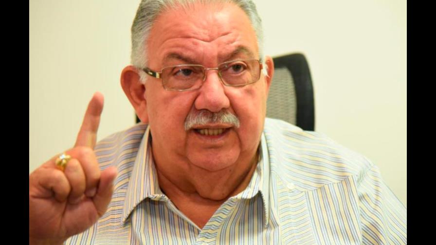 Designan calle y estación central de los bomberos de Santiago con el nombre José Enrique Sued