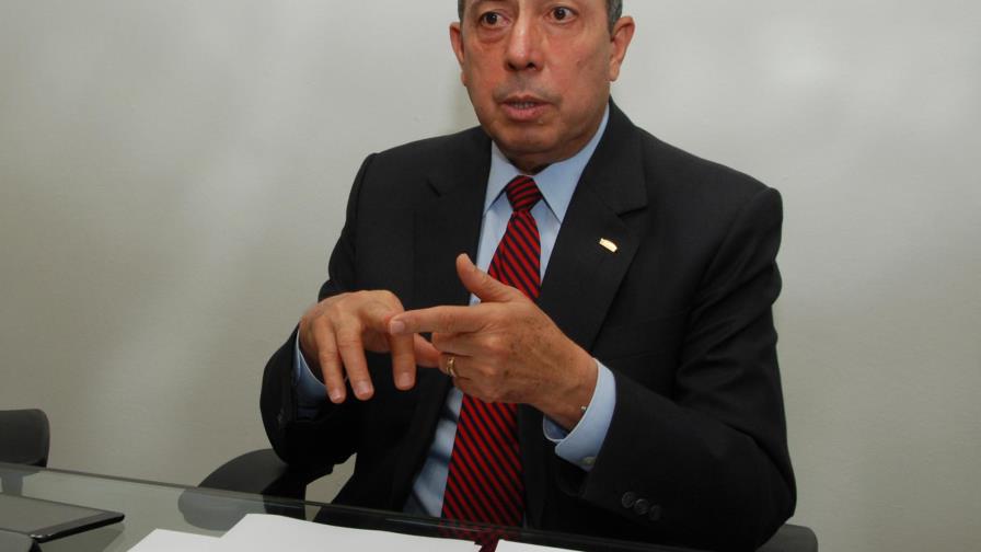 Las ARS dicen que el Gobierno les debe más de RD$5,000 millones por pruebas PCR Las ARS dicen que el Gobierno les debe más de RD$5,000 millones por pruebas PCR