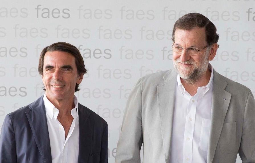 Aznar y Rajoy niegan conocimiento de sobornos en su partido