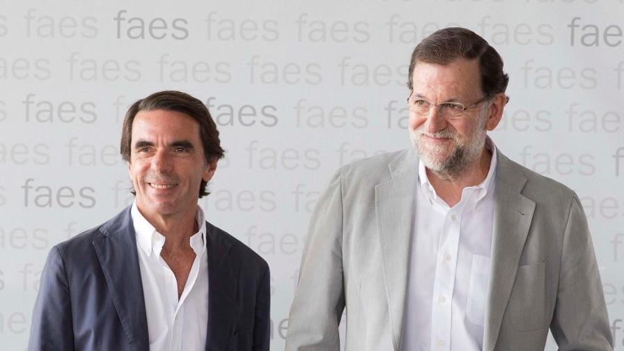 Aznar y Rajoy niegan conocimiento de sobornos en su partido