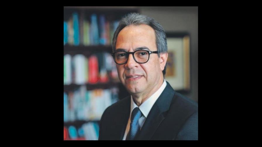 José Mármol anuncia que ya está disponible su nuevo libro