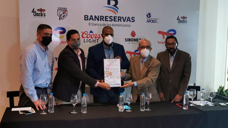 Alberto y Obispo en el Pelotero Estrella de la Semana