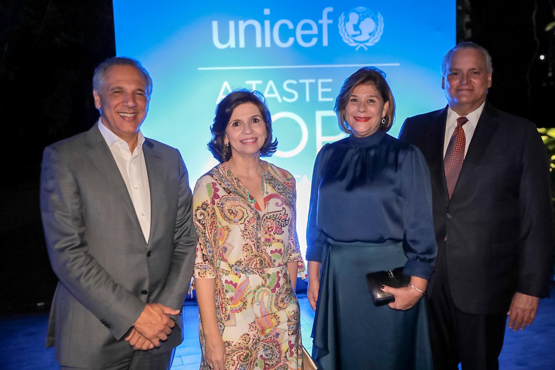 José Ramón Peralta, Patria de Peralta, Lily Espinola y Luis Espinola.