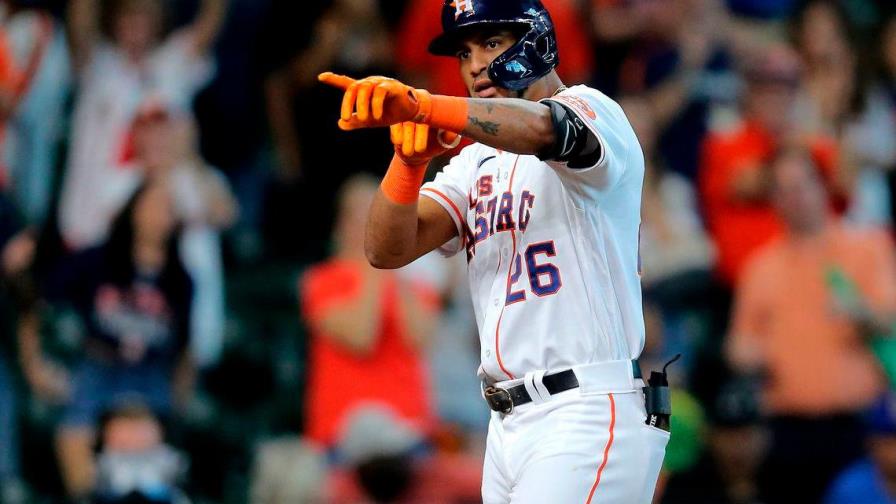 Sirí cobró casi tres veces más por playoffs que su salario con Astros