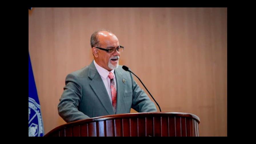 Hospitalizan al director de recinto de la UASD en Santiago afectado de COVID-19 Hospitalizan al director de recinto de la UASD en Santiago afectado de COVID-19