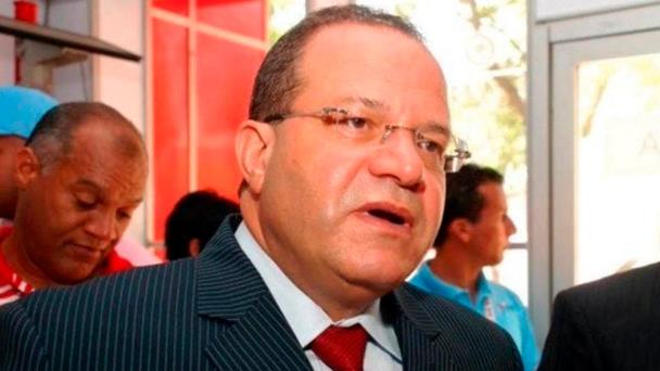 José Tomás Pérez muy apenado por ver como el PLD se convierte en un partido minoritario