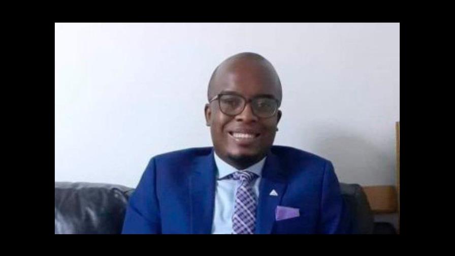 Reinaldo y Yeni Berenice lamentan muerte del periodista José Torres Reinaldo y Yeni Berenice lamentan muerte del periodista José Torres