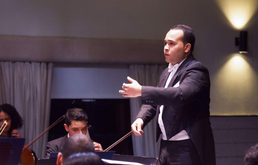 Músico dominicano dirigirá espectáculo en la Winter Ópera de St. Louis