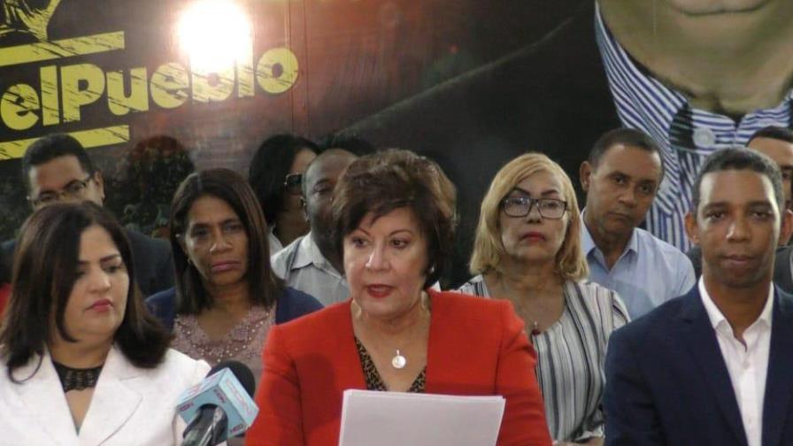  Fuerza de la Fuerza del Pueblo denuncia que el Ministerio de Educación no ha pagado a los profesores