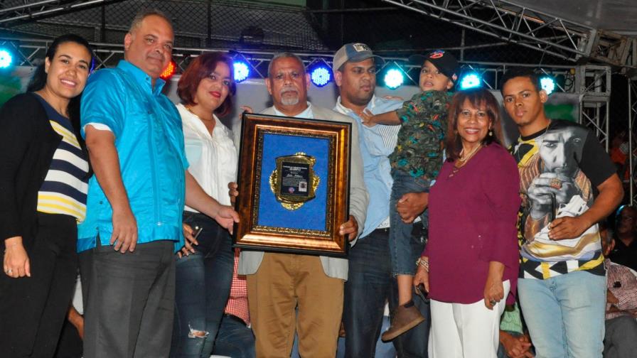 Sóftbol DN: Luperón y los Jardines en apertura torneo máster; Codia y Moscoso en sénior Sóftbol DN: Luperón y los Jardines en apertura torneo máster; Codia y Moscoso en sénior