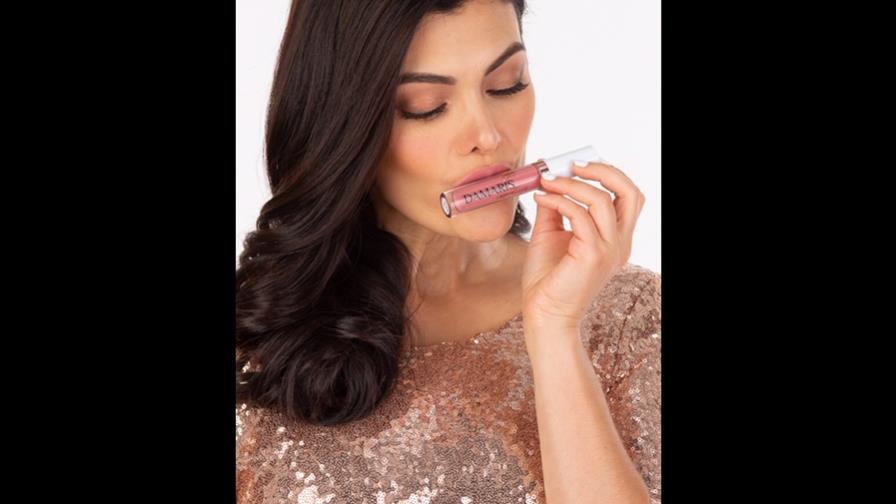 La empresaria Damaris Rosado lanza su marca de cosméticos