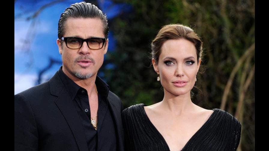 Jolie pide descalificar a juez privado de su divorcio de Pitt