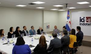 Indotel podría expedir nuevos contratos de concesión a prestadoras de servicios públicos