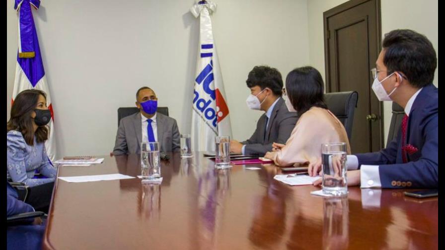 Empresa Huawei propone al Indotel mejorar conectividad en el país