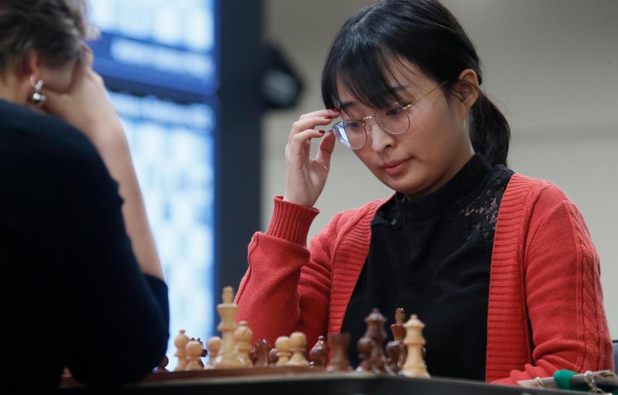 La china Ju Wenjun y el ruso Daniil Dubov se coronan campeones del mundo de rápida en ajedrez