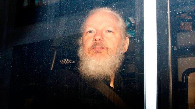 Assange teme ser condenado a décadas si es extraditado a EEUU