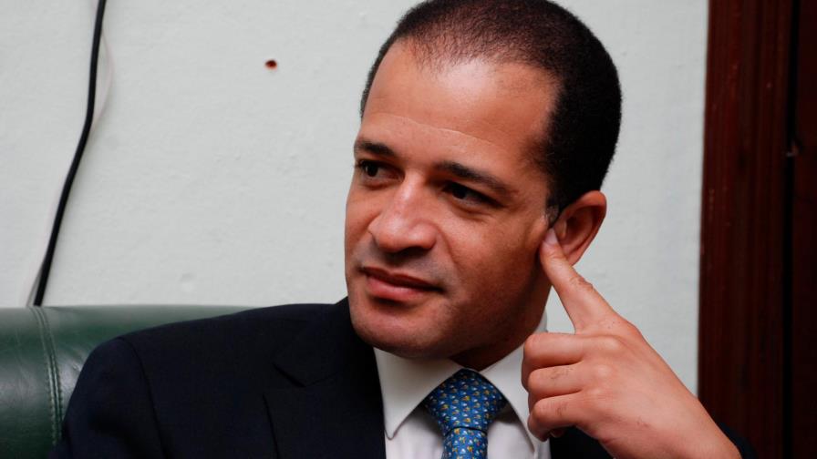 Nombran calle en honor a Juan de los Santos en Santo Domingo Este