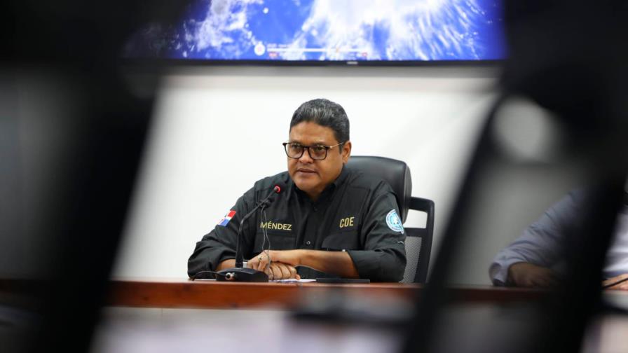 Director del COE pide a población estar “bastante pendiente” este fin de semana por lluvias Director del COE pide a población estar “bastante pendiente” este fin de semana por lluvias