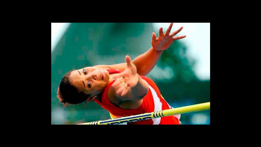 Tribunal rechaza enviar a la cárcel a exatleta Juana Castillo, acusada de matar a pareja Tribunal rechaza enviar a la cárcel a exatleta Juana Castillo, acusada de matar a pareja