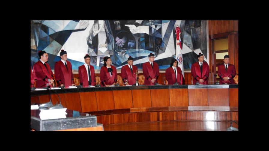 Cierra plazo con 108 personas inscritas para optar por las cuatro vacantes en Tribunal Constitucional