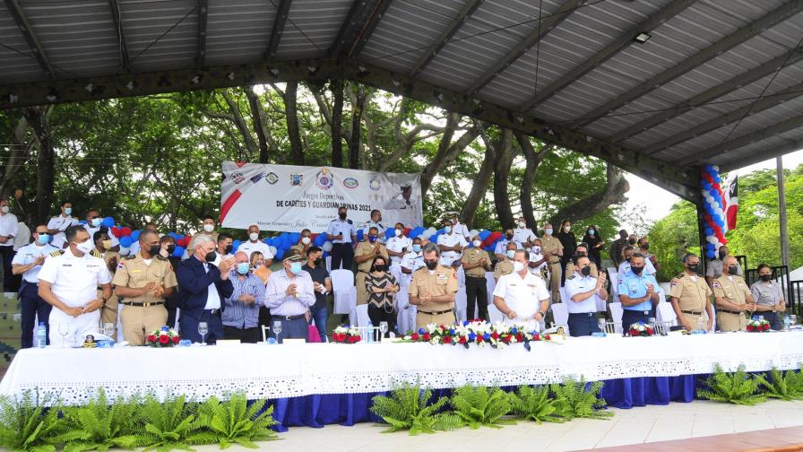 Inauguran Juegos Deportivo de Cadetes y Guardiamarinas