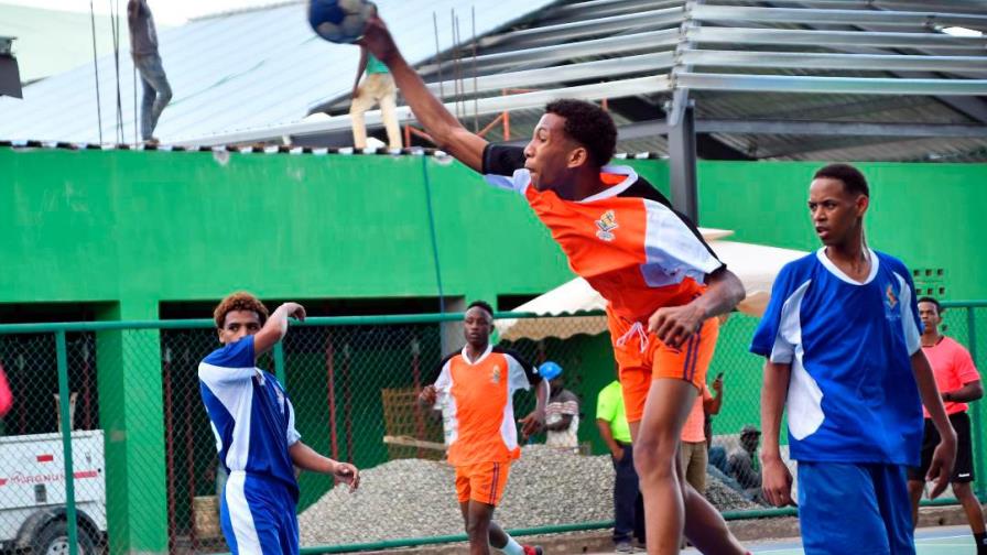 Metropolitana y Nordeste lucharán por el oro del balonmano en los Juegos Escolares