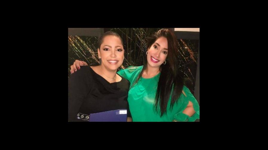 Juliana O Neal se gradúa con honores de licenciada en Mercadeo Juliana O Neal se gradúa con honores de licenciada en Mercadeo